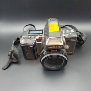 Yashica Kyocera 230-AF 35mm SLR Film Camera 35-70mm JAPAN 2821720 FOR PARTS